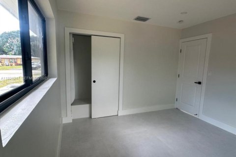 Villa ou maison à vendre à Fort Lauderdale, Floride: 3 chambres, 154.78 m2 № 1997230 - photo 14