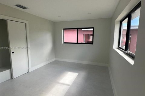 Villa ou maison à vendre à Fort Lauderdale, Floride: 3 chambres, 154.78 m2 № 1997230 - photo 19