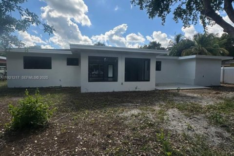 Villa ou maison à vendre à Fort Lauderdale, Floride: 3 chambres, 154.78 m2 № 1997230 - photo 28