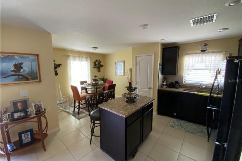 Villa ou maison à vendre à Dundee, Floride: 3 chambres, 128.48 m2 № 2144910 - photo 8