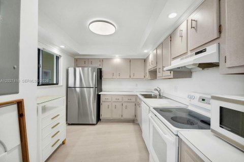 Copropriété à louer à Jupiter, Floride: 2 chambres, 108.7 m2 № 2257657 - photo 4