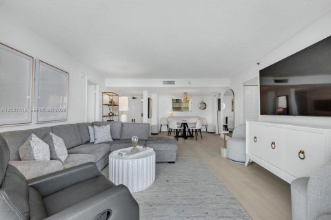 Copropriété à louer à Jupiter, Floride: 2 chambres, 108.7 m2 № 2257657 - photo 12