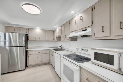 Copropriété à louer à Jupiter, Floride: 2 chambres, 108.7 m2 № 2257657 - photo 3