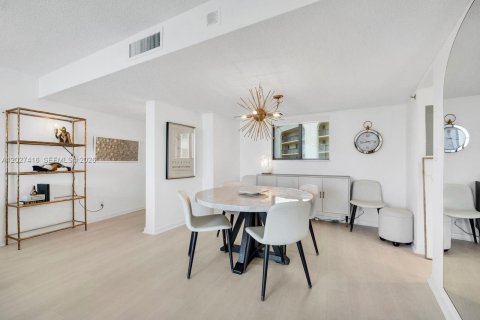 Copropriété à louer à Jupiter, Floride: 2 chambres, 108.7 m2 № 2257657 - photo 9