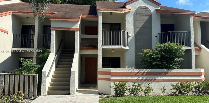 Condo in Margate, Florida, 2 bedrooms  № 1954559