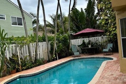Villa ou maison à vendre à Pembroke Pines, Floride: 4 chambres, 242.29 m2 № 2087785 - photo 26