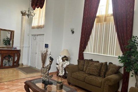 Villa ou maison à vendre à Pembroke Pines, Floride: 4 chambres, 242.29 m2 № 2087785 - photo 5
