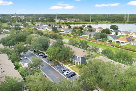 Condo in Orlando, Florida, 2 bedrooms  № 2384059 - photo 24