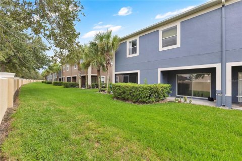 Condo in Orlando, Florida, 2 bedrooms  № 2384059 - photo 21