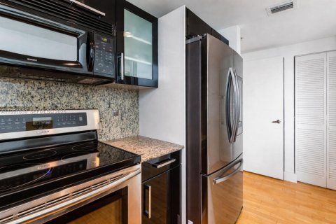 Copropriété à vendre à Miami Beach, Floride: 2 chambres, 132.2 m2 № 2154846 - photo 9