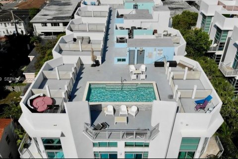 Copropriété à vendre à Miami Beach, Floride: 2 chambres, 132.2 m2 № 2154846 - photo 26