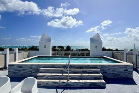Copropriété à vendre à Miami Beach, Floride: 2 chambres, 132.2 m2 № 2154846 - photo 23