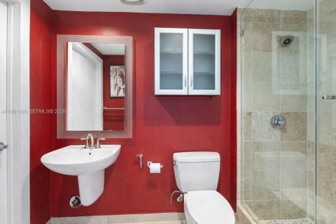 Copropriété à vendre à Miami Beach, Floride: 2 chambres, 132.2 m2 № 2154846 - photo 19