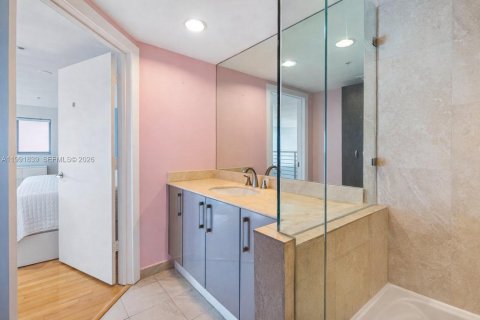 Copropriété à vendre à Miami Beach, Floride: 2 chambres, 132.2 m2 № 2154846 - photo 17
