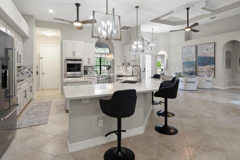 House in Naples, Florida 5 bedrooms, 288.37 sq.m. № 1798313 - photo 25