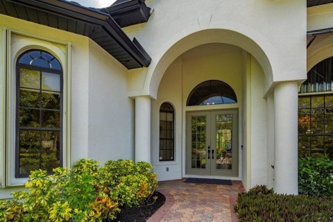 House in Naples, Florida 5 bedrooms, 288.37 sq.m. № 1798313 - photo 13
