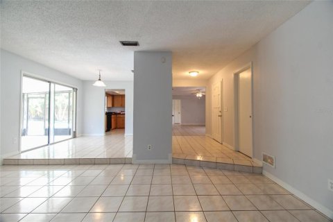 Villa ou maison à louer à Orlando, Floride: 3 chambres, 153.57 m2 № 1882922 - photo 6