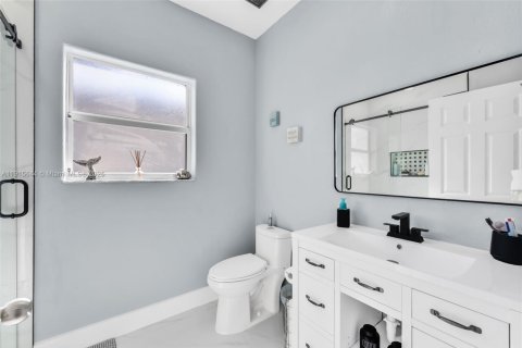 Villa ou maison à vendre à Miami, Floride: 4 chambres, 218.41 m2 № 1971995 - photo 27