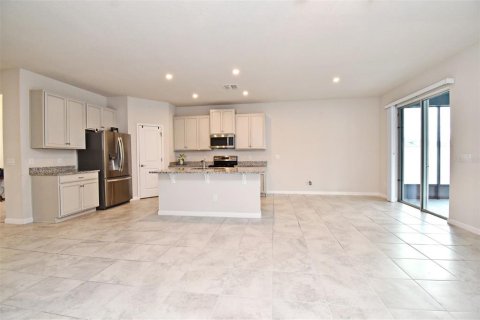 House in Sanford, Florida 3 bedrooms, 168.9 sq.m. № 1910891 - photo 5