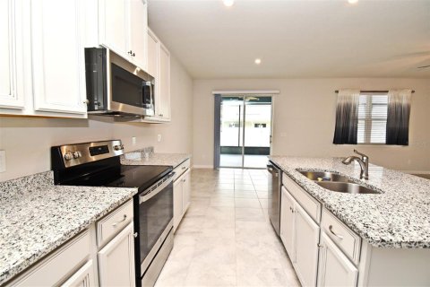 House in Sanford, Florida 3 bedrooms, 168.9 sq.m. № 1910891 - photo 9