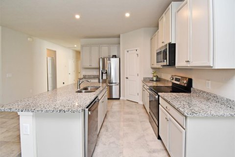 House in Sanford, Florida 3 bedrooms, 168.9 sq.m. № 1910891 - photo 8