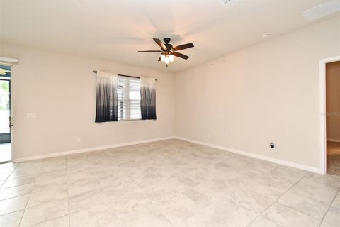 Villa ou maison à vendre à Sanford, Floride: 3 chambres, 168.9 m2 № 1910891 - photo 2