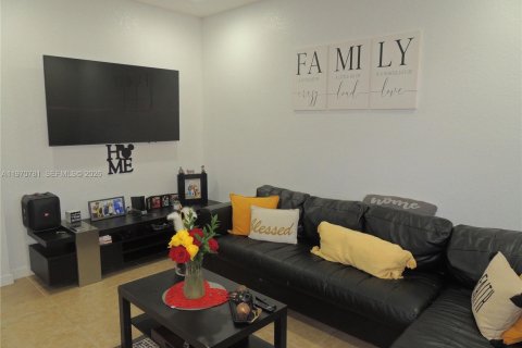 Adosado en alquiler en Doral, Florida, 3 dormitorios, 149.11 m2 № 2032702 - foto 6