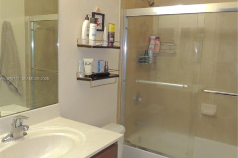 Adosado en alquiler en Doral, Florida, 3 dormitorios, 149.11 m2 № 2032702 - foto 25