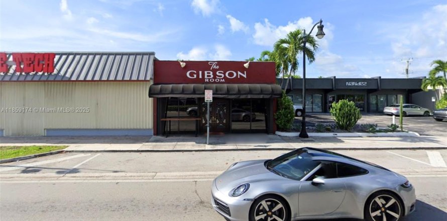 Propiedad comercial en Miami, Florida № 1887470