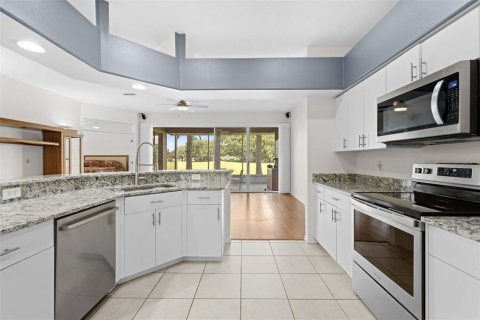 House in Spring Hill, Florida 2 bedrooms, 181.9 sq.m. № 2107759 - photo 30