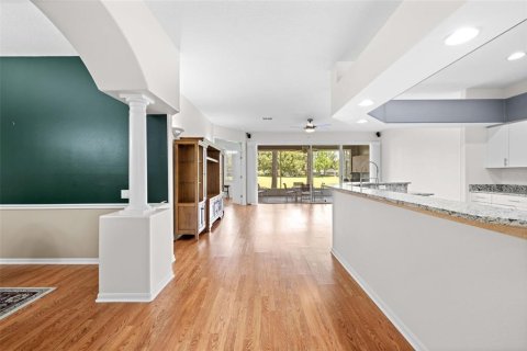 House in Spring Hill, Florida 2 bedrooms, 181.9 sq.m. № 2107759 - photo 15