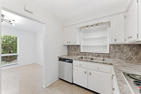 Villa ou maison à louer à Deerfield Beach, Floride: 2 chambres, 147.16 m2 № 2378655 - photo 10
