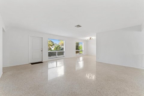 Villa ou maison à louer à Deerfield Beach, Floride: 2 chambres, 147.16 m2 № 2378655 - photo 4