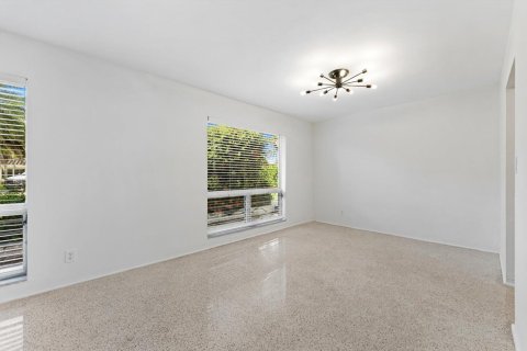 Villa ou maison à louer à Deerfield Beach, Floride: 2 chambres, 147.16 m2 № 2378655 - photo 7