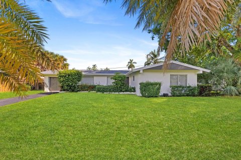 Villa ou maison à louer à Deerfield Beach, Floride: 2 chambres, 147.16 m2 № 2378655 - photo 2