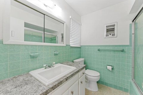 Villa ou maison à louer à Deerfield Beach, Floride: 2 chambres, 147.16 m2 № 2378655 - photo 15