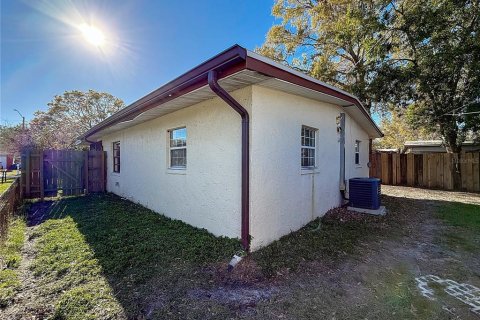 Casa en venta en Pinellas Park, Florida, 2 dormitorios, 118.17 m2 № 1542136 - foto 12
