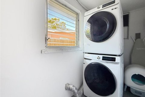 Casa en venta en Pinellas Park, Florida, 2 dormitorios, 118.17 m2 № 1542136 - foto 7