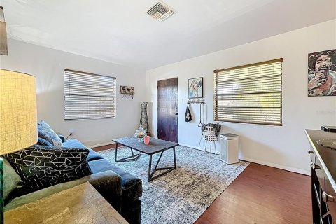 Casa en venta en Pinellas Park, Florida, 2 dormitorios, 118.17 m2 № 1542136 - foto 19