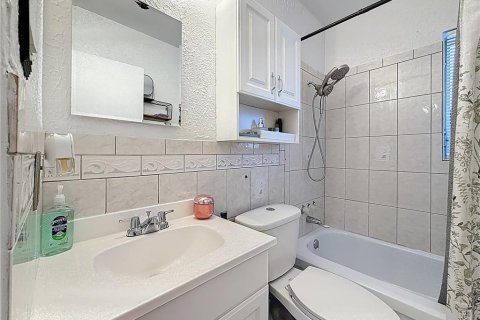 Casa en venta en Pinellas Park, Florida, 2 dormitorios, 118.17 m2 № 1542136 - foto 5