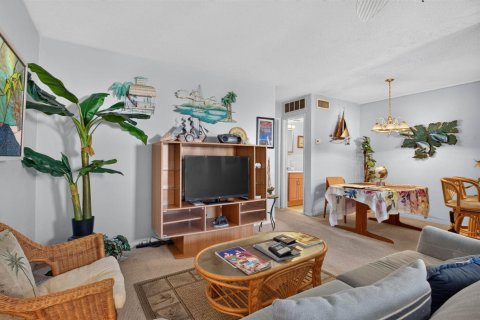 Copropriété à vendre à Lighthouse Point, Floride: 1 chambre, 62.8 m2 № 2392597 - photo 14