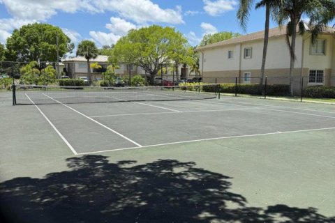 Copropriété à vendre à Royal Palm Beach, Floride: 2 chambres, 99.87 m2 № 2432444 - photo 17