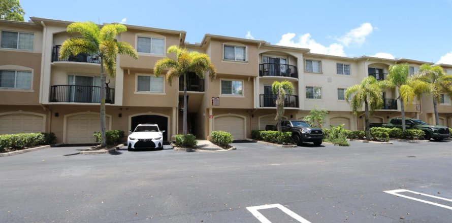 Condo à Royal Palm Beach, Floride, 2 chambres  № 2432444