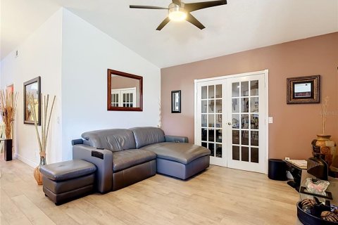 Casa en venta en Orlando, Florida, 3 dormitorios, 143.81 m2 № 2157494 - foto 10