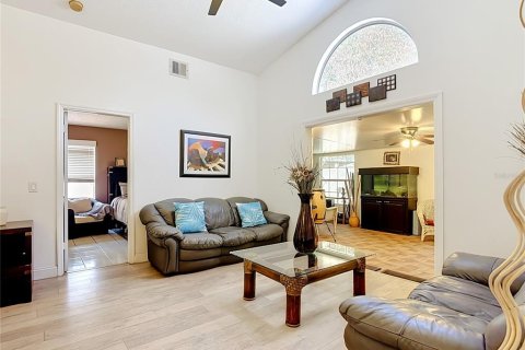Casa en venta en Orlando, Florida, 3 dormitorios, 143.81 m2 № 2157494 - foto 9