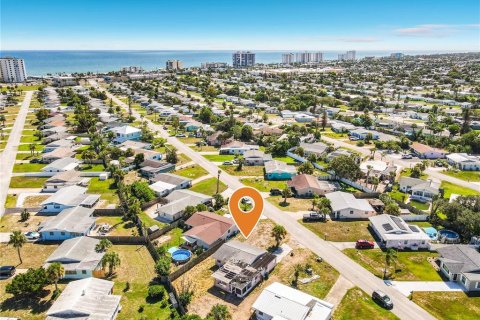 Casa en venta en Ormond Beach, Florida, 2 dormitorios, 65.03 m2 № 2385789 - foto 3