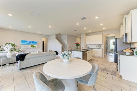 Villa ou maison à vendre à Bradenton, Floride: 5 chambres, 277.5 m2 № 2109195 - photo 3