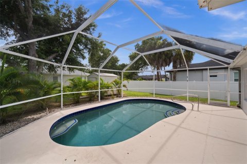 Casa en venta en North Port, Florida, 3 dormitorios, 113.99 m2 № 2234085 - foto 7