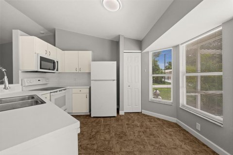 Casa en venta en North Port, Florida, 3 dormitorios, 113.99 m2 № 2234085 - foto 17