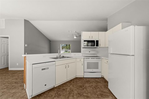 Casa en venta en North Port, Florida, 3 dormitorios, 113.99 m2 № 2234085 - foto 16